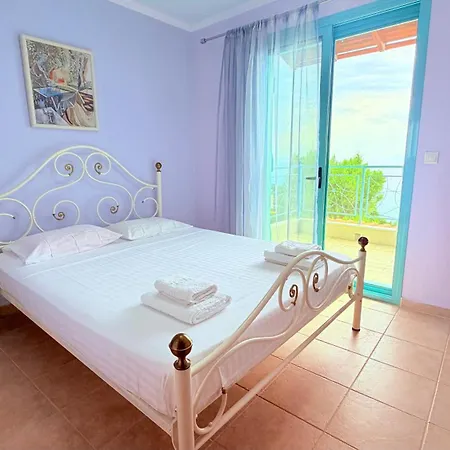 Aurora Maris Maisonette Holiday home *