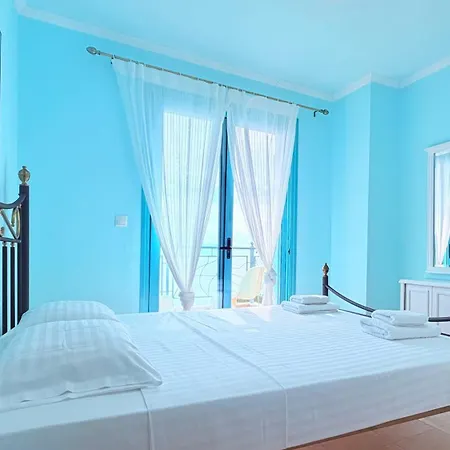 Aurora Maris Maisonette Holiday home *